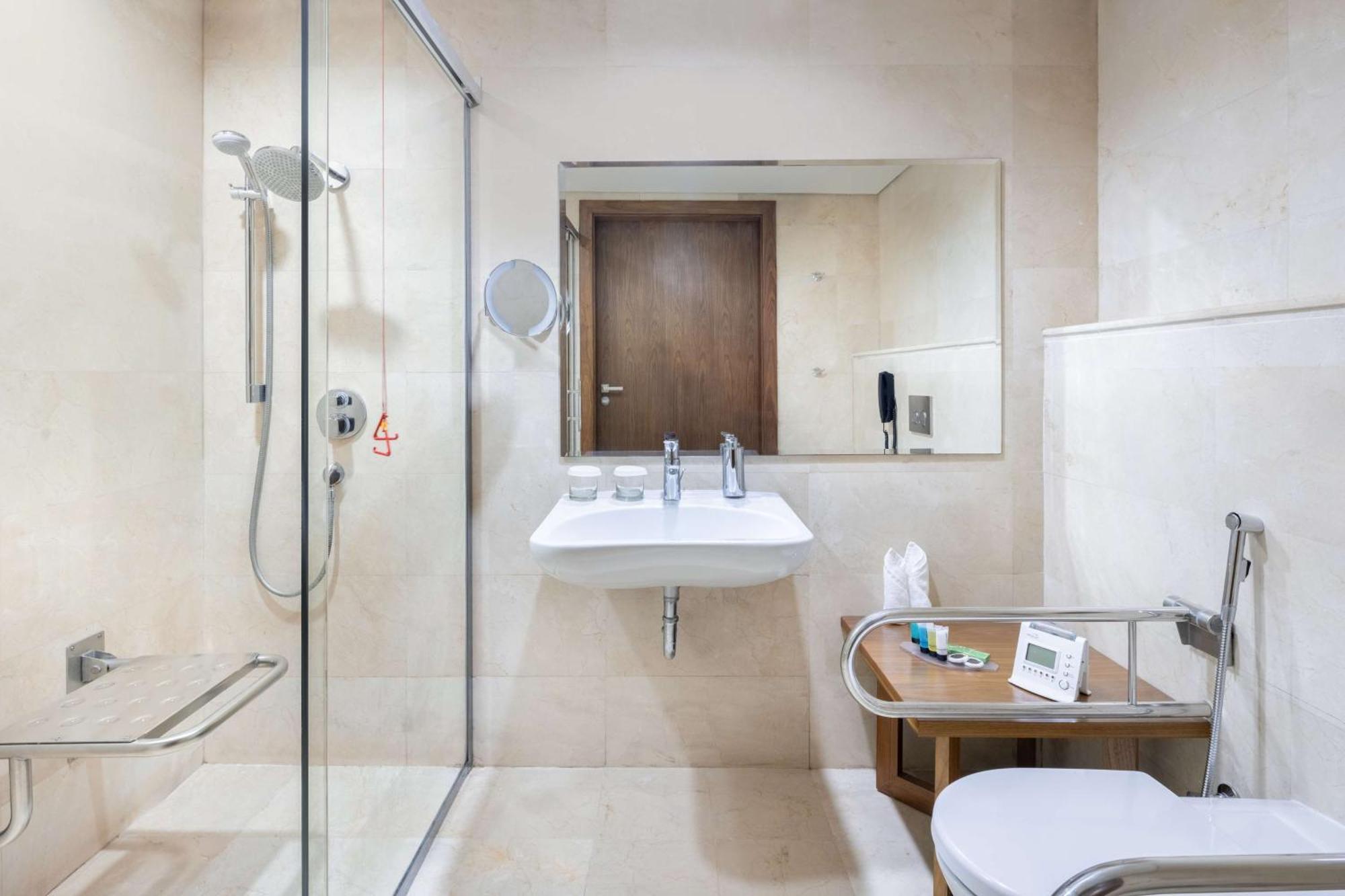 Al Andalus Mall Hotel 4*